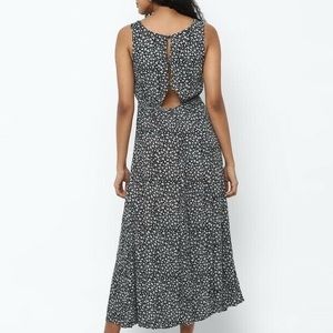 floral midi dress in black/white by American Eagle
